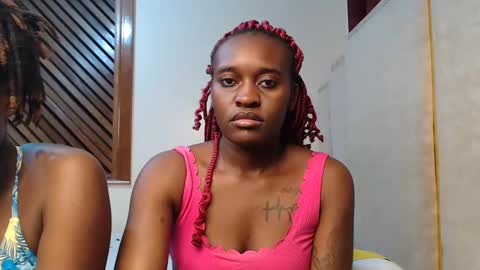 Snapshot of naughty_vixen_ chatting on 01.29.25 Naughty online show from 01.29.25