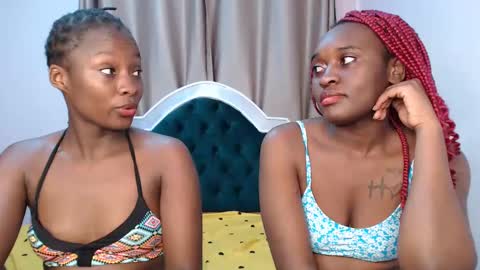 Snapshot of naughty_vixen_ chatting on 02.07.25 Naughty online show from 02.07.25