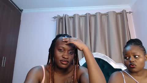 Snapshot of naughty_vixen_ chatting on 02.17.25 Naughty online show from 02.17.25