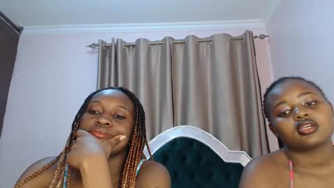 Snapshot of naughty_vixen_ chatting on 02.20.25 Naughty online show from 02.20.25