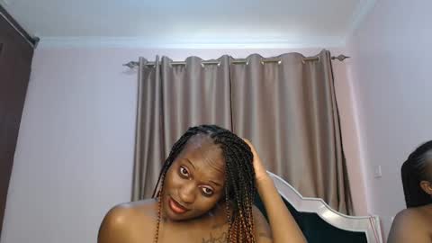 Snapshot of naughty_vixen_ chatting on 02.21.25 Naughty online show from 02.21.25