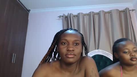 Snapshot of naughty_vixen_ chatting on 02.27.25 Naughty online show from 02.27.25