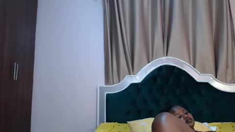 Snapshot of naughty_vixen_ chatting on 03.03.25 Naughty online show from 03.03.25