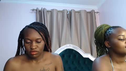 Snapshot of naughty_vixen_ chatting on 03.09.25 Naughty online show from 03.09.25