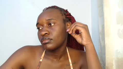Snapshot of naughty_vixen_ chatting on 09.14.25 Naughty online show from 09.14.25