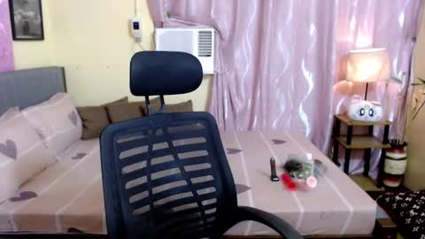 Snapshot of naughtyasiancummer chatting on 12.06.24 fujiko Be online show from 12.06.24