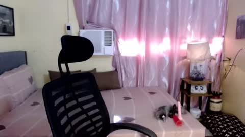 Snapshot of naughtyasiancummer chatting on 12.16.24 fujiko Be online show from 12.16.24