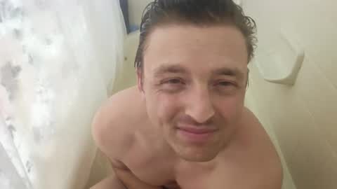 StrawberryThickcakes online show from 09.27.25