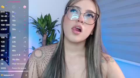 Snapshot of naughtycurvybbx chatting on 12.13.24 LANAindependent model online show from 12.13.24