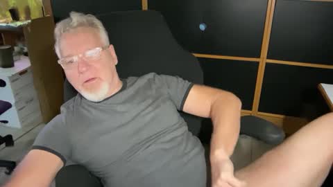 naughtydaddyla online show from 09.27.25