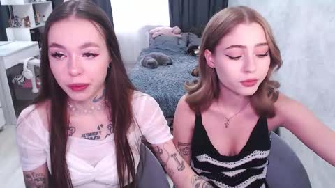 Snapshot of naughtydakota chatting on 09.20.25 Dakota online show from 09.20.25