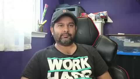 Snapshot of naughtydesicock chatting on 01.06.25 sakhtlaundaz online show from 01.06.25