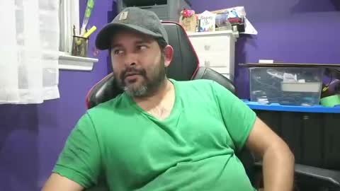 Snapshot of naughtydesicock chatting on 01.12.25 sakhtlaundaz online show from 01.12.25