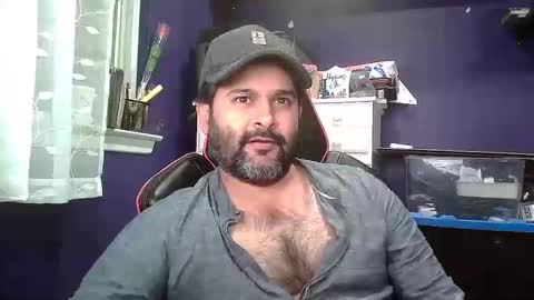 Snapshot of naughtydesicock chatting on 01.20.25 sakhtlaundaz online show from 01.20.25