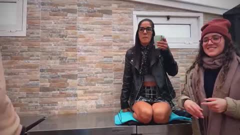 ANDREA STEPH  MIKE online show from 11.12.25