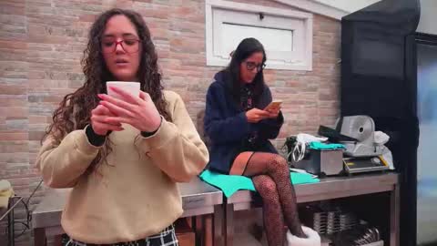 ANDREA STEPH  MIKE online show from 12.04.25