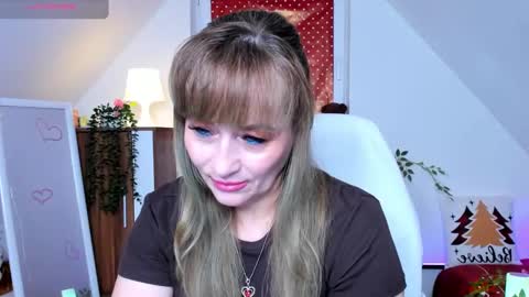 Milana - on air every day except Wednesday from 9 pm to 4 am European time online show from 01.11.26