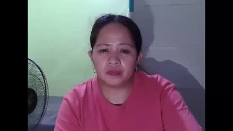 Snapshot of naughtymom26 chatting on 11.12.25 naughtymom26 online show from 11.12.25