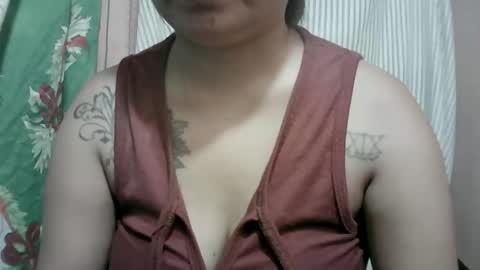 naughtymom_33 online show from 04.18.26