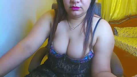 Snapshot of naughtynishi chatting on 04.28.26 nishi online show from 04.28.26