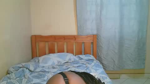 Snapshot of naughtynova33 chatting on 10.19.25 nova online show from 10.19.25