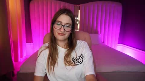 Snapshot of naughtynursevibe chatting on 10.06.25 Ur Nurse online show from 10.06.25