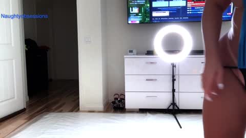 Aphroditecall me A for short online show from 10.06.25