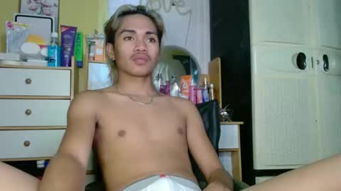 naughtyperfectasian4u online show from 04.03.26