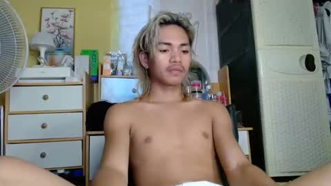 naughtyperfectasian4u online show from 04.15.26