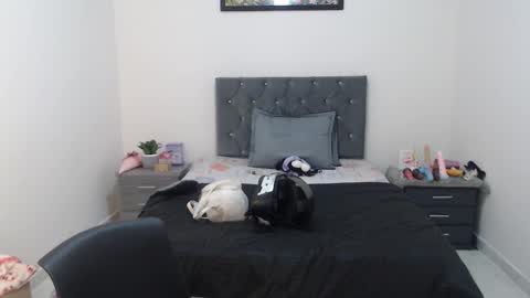 naughtyplayass online show from 09.30.25