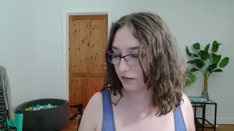 Ella - Naughty Rapunzel online show from 12.09.24