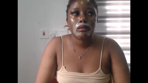 Snapshot of naughtyxpussyx chatting on 10.14.25 naughtyxpussyx online show from 10.14.25