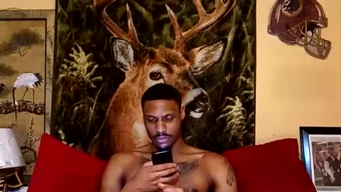 Snapshot of naughtyy_ken chatting on 02.10.25 Mekhi or Khi online show from 02.10.25