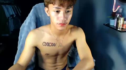 Snapshot of naugthyboyloy chatting on 06.07.26 Loy online show from 06.07.26