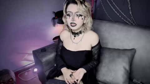 Navier  online show from 12.22.25