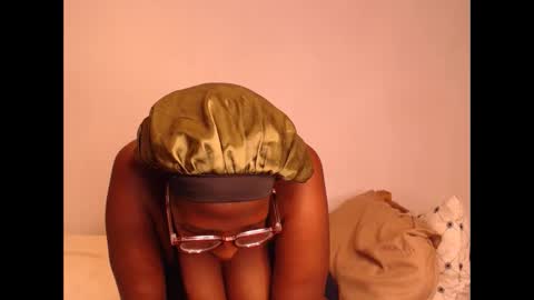 nawtylezi696 online show from 10.14.25