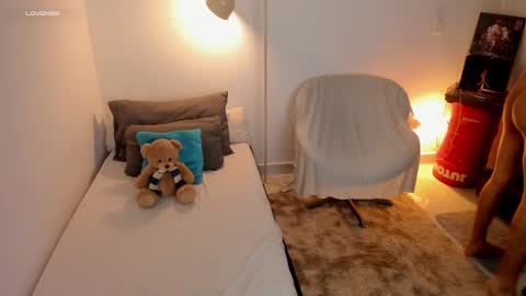 Snapshot of naxttan chatting on 09.13.25 Natan online show from 09.13.25