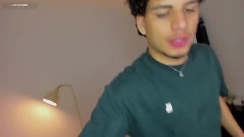 Snapshot of naxttan chatting on 09.28.25 Natan online show from 09.28.25