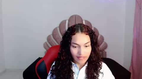 naya_fox1 online show from 12.13.25