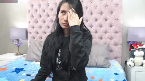 Naye  online show from 12.26.24