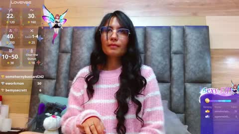 Naye  online show from 01.05.25