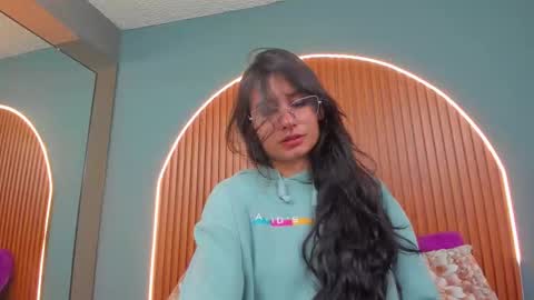 Naye  online show from 02.03.26