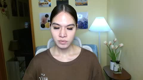 Nayika Huge online show from 01.20.25
