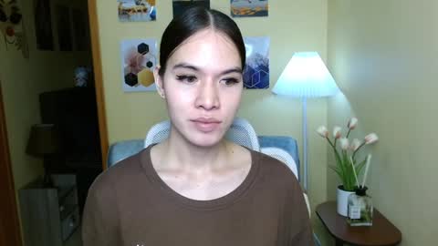 Nayika Huge online show from 01.20.25