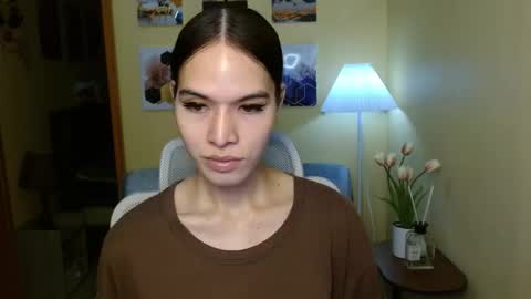 Nayika Huge online show from 09.12.25