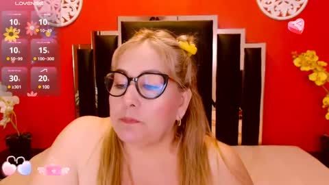 Snapshot of nayla_garner chatting on 03.05.25 Lady Nayla online show from 03.05.25