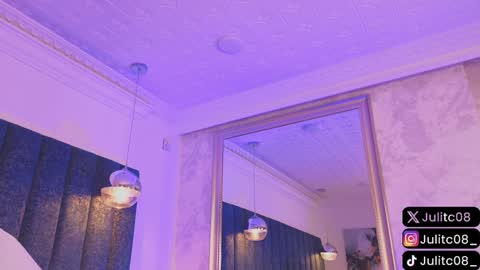 Juli  online show from 01.21.25