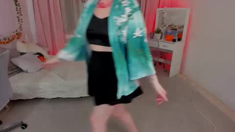 Natzuko online show from 10.31.25