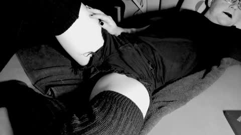 Snapshot of nb_ace chatting on 10.27.25 nb ace online show from 10.27.25