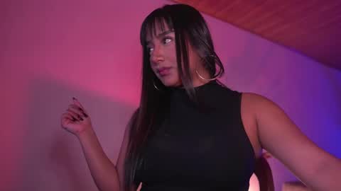 Nefertari online show from 03.11.26